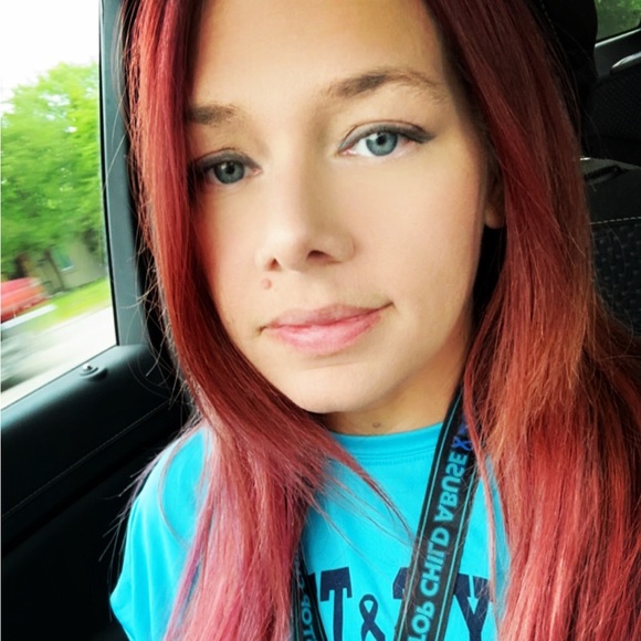 Meet your Posher, Carrie - Picture 1 of 1